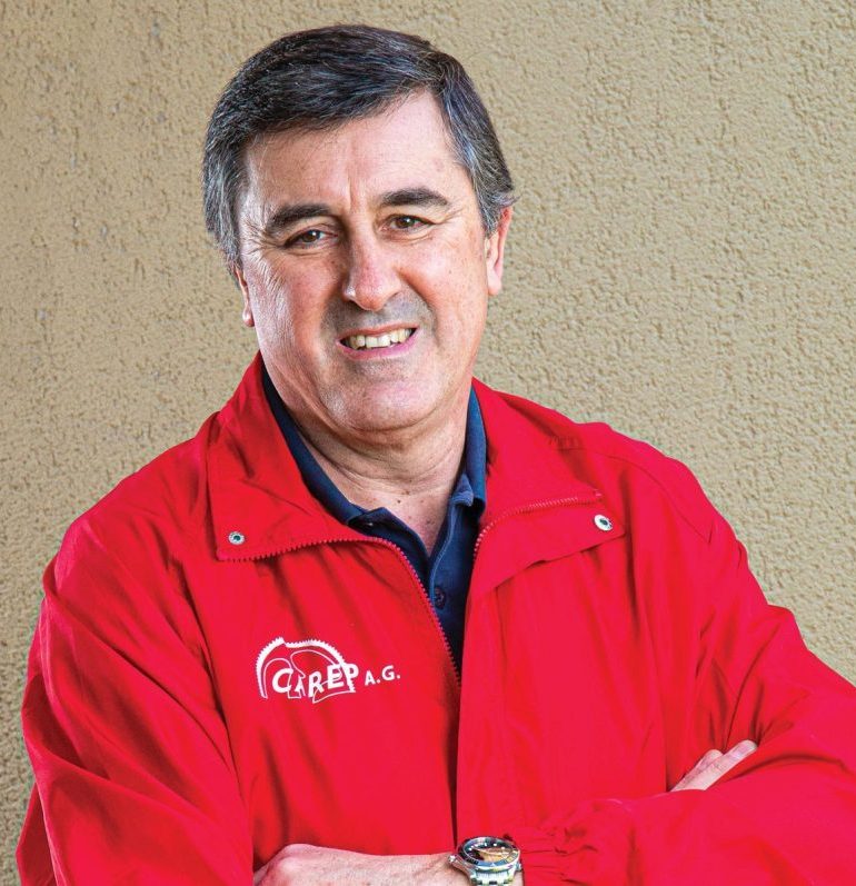 Hernán Quezada es nombrado “Director Honorario” en CAREP